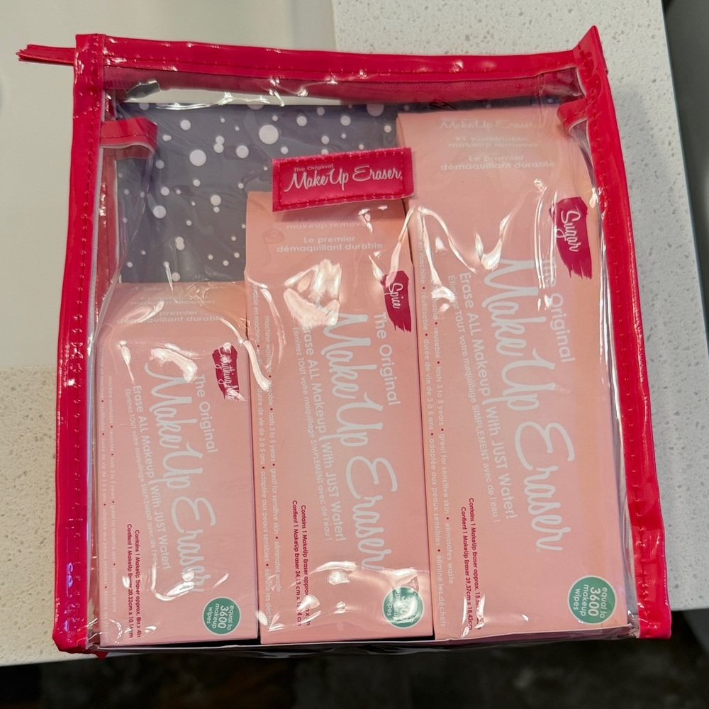 MakeUp Eraser Pink and Red Set